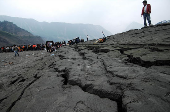 2008年汶川大地震：众志成城抗震救灾